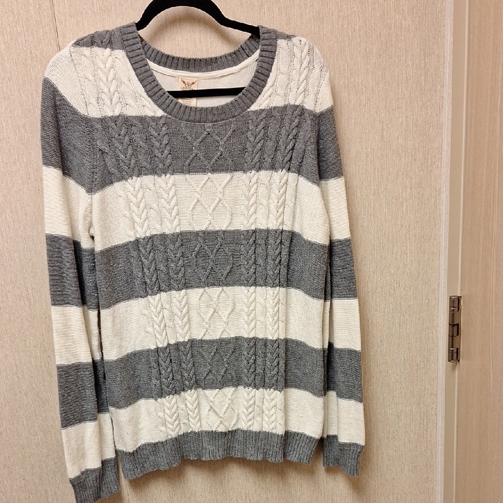 Faded Glory Gray and Cream Striped Cable-Knit Crewneck Sweater